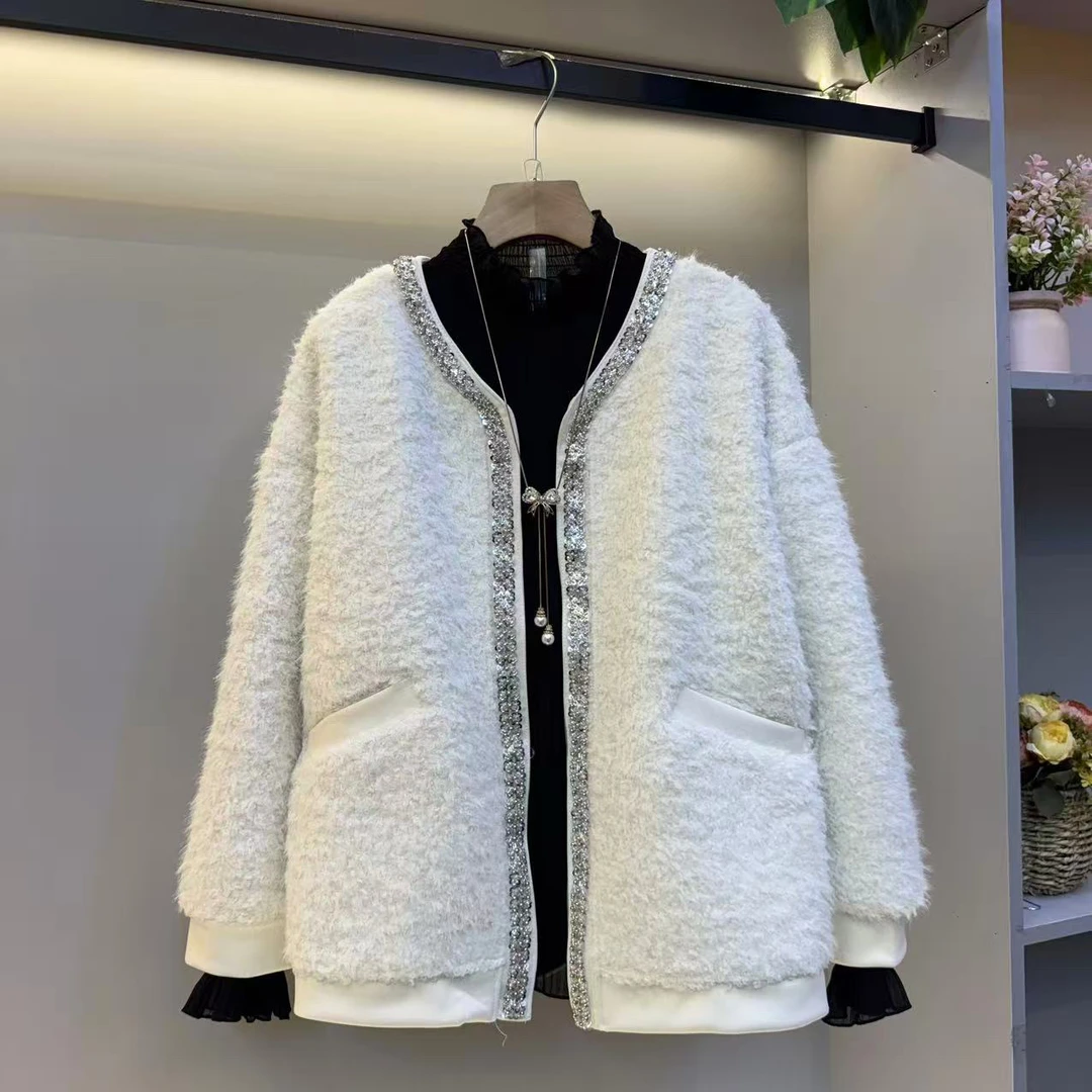 2025年秋冬新款高品质时尚显瘦穿搭重工外套