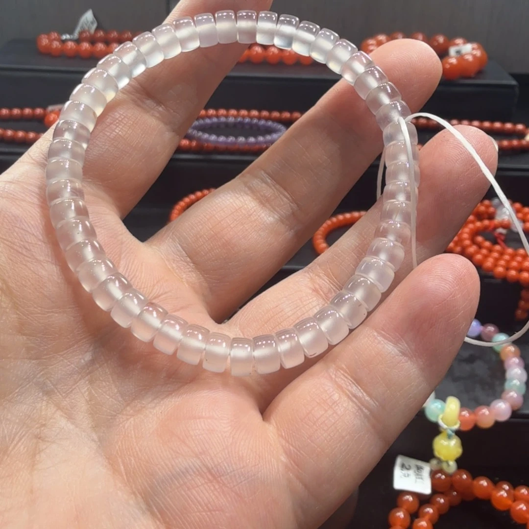 妥***猪南红玛瑙未镶嵌手串