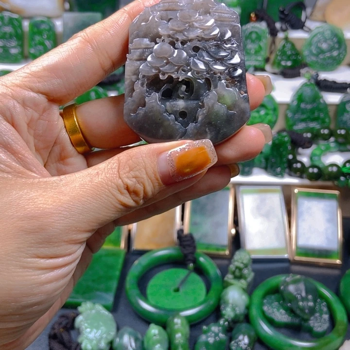 颈饰未镶嵌和田玉