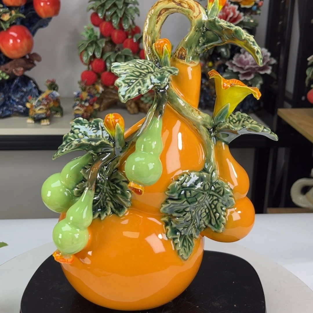 陶瓷五福临门葫芦花瓶长20高33