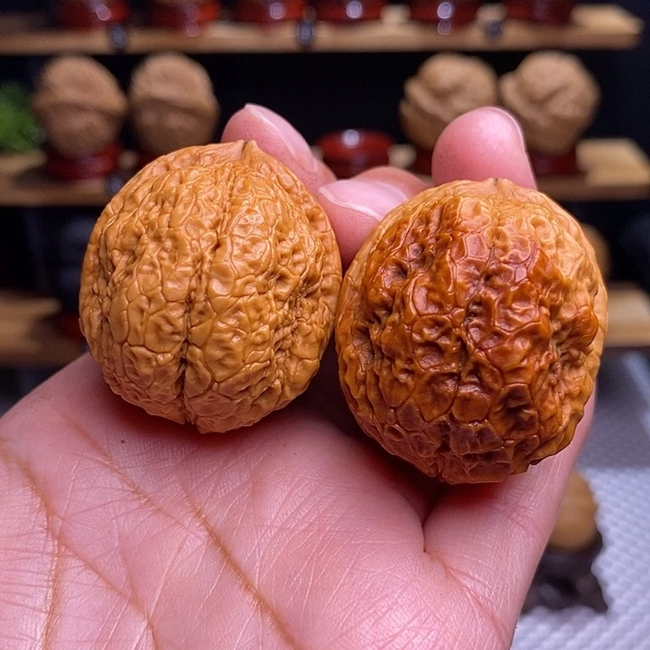 文玩核桃吊坠源****龙雀金蝉88