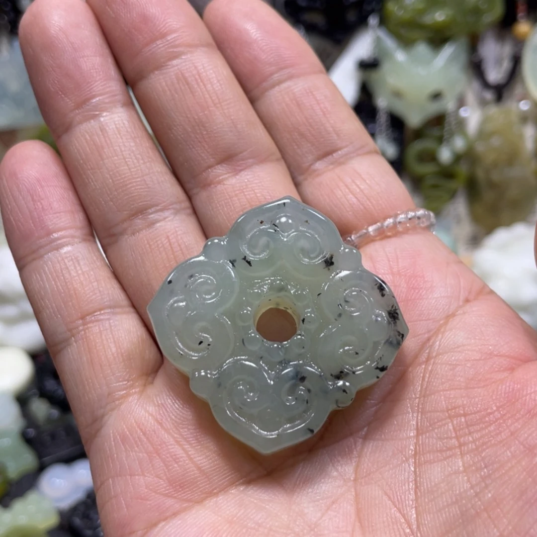 【闪购商品】岫玉颈饰未镶嵌40吊坠