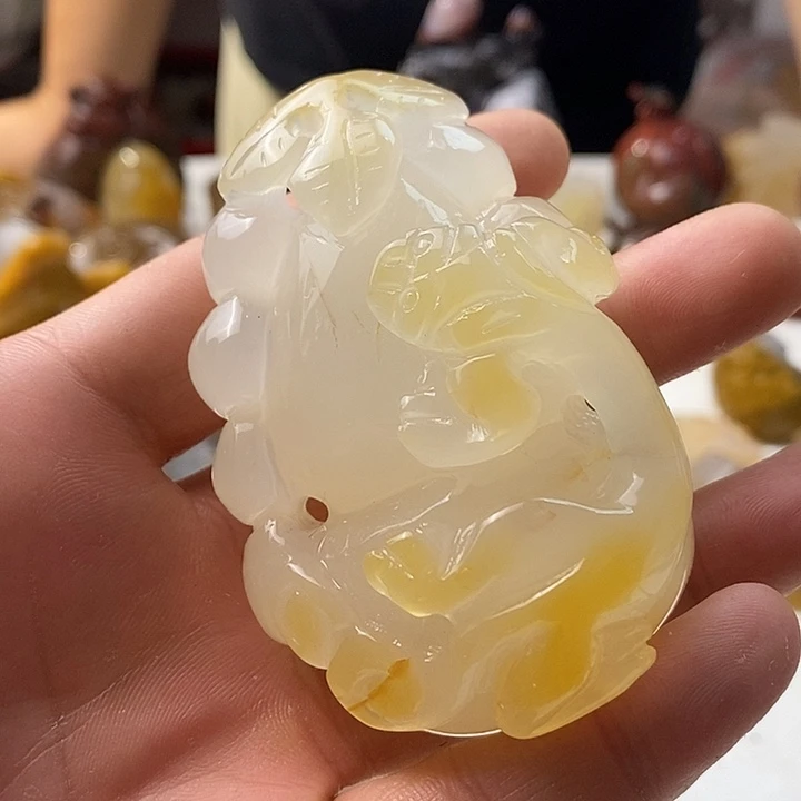 玛瑙/玉髓未镶嵌颈饰