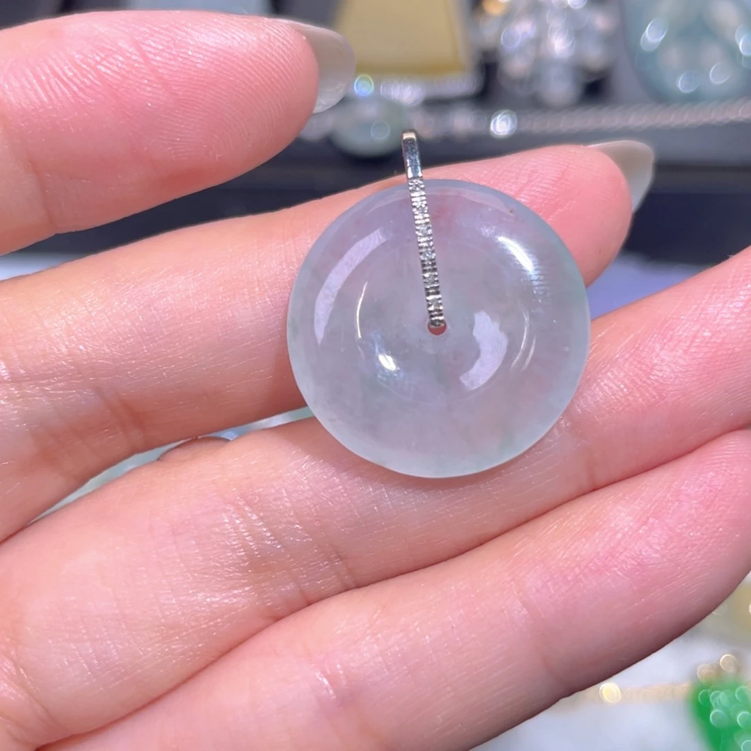 翡翠18K金镶嵌颈饰翡翠