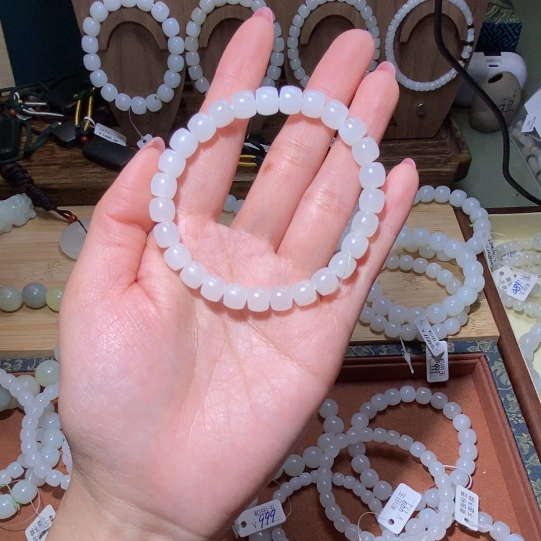 和田玉（糖玉）珠宝奇石未镶嵌汉**品8