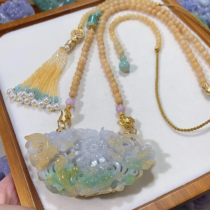 翡翠未镶嵌颈饰翡翠吊坠