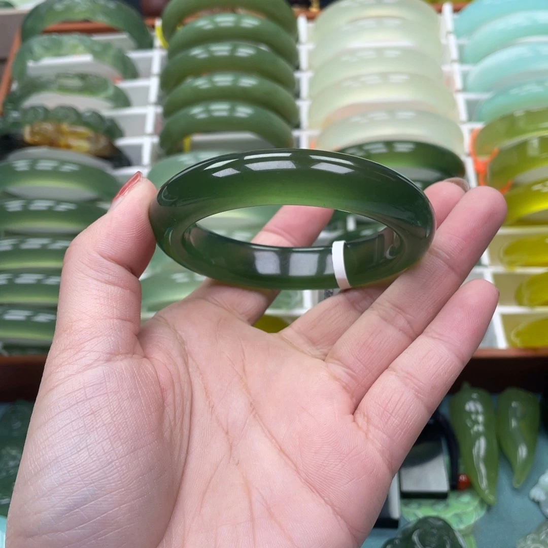 未镶嵌蛇纹石玉手镯