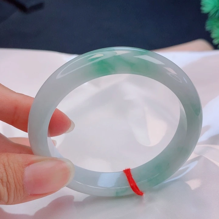 翡翠未镶嵌手镯53圈