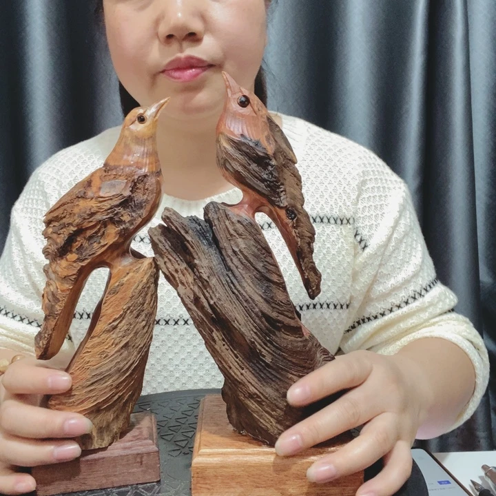 回***笑百年树的设计风格