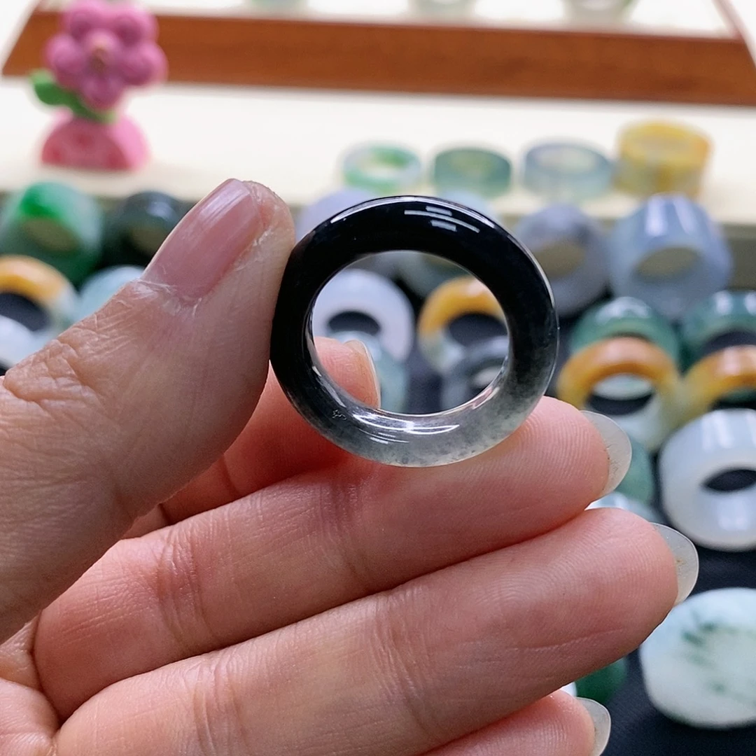 定制翡翠未镶嵌中****者翡翠