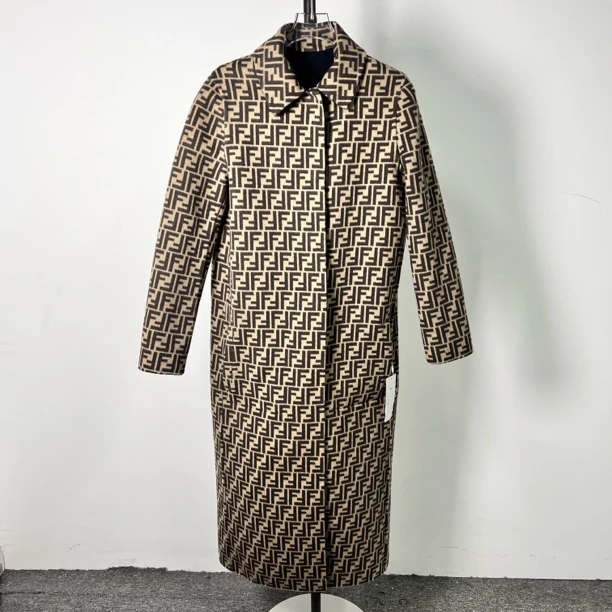 未使用 FENDI/芬迪 CZF1961/经典双面穿大衣/尺码36