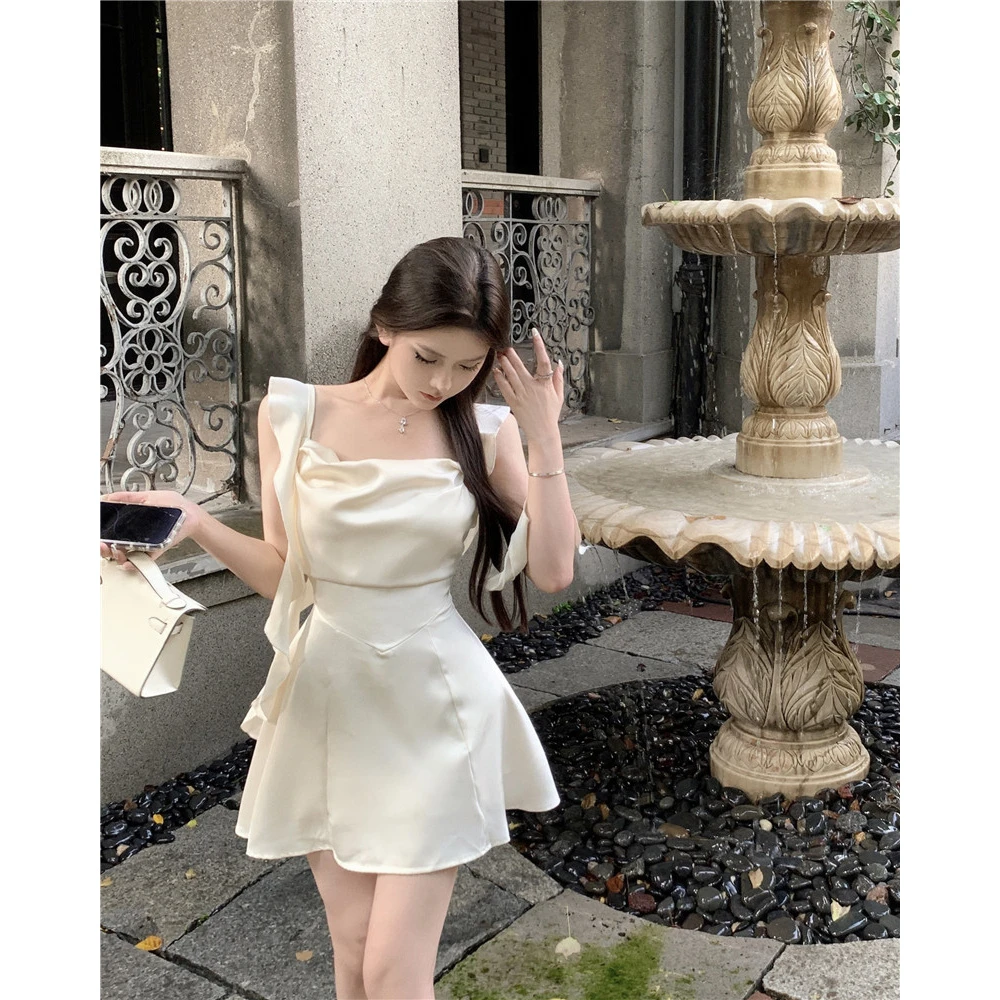 法式缎面荡领吊带连衣裙女夏季高级感礼服裙气质收腰裙子a字短裙