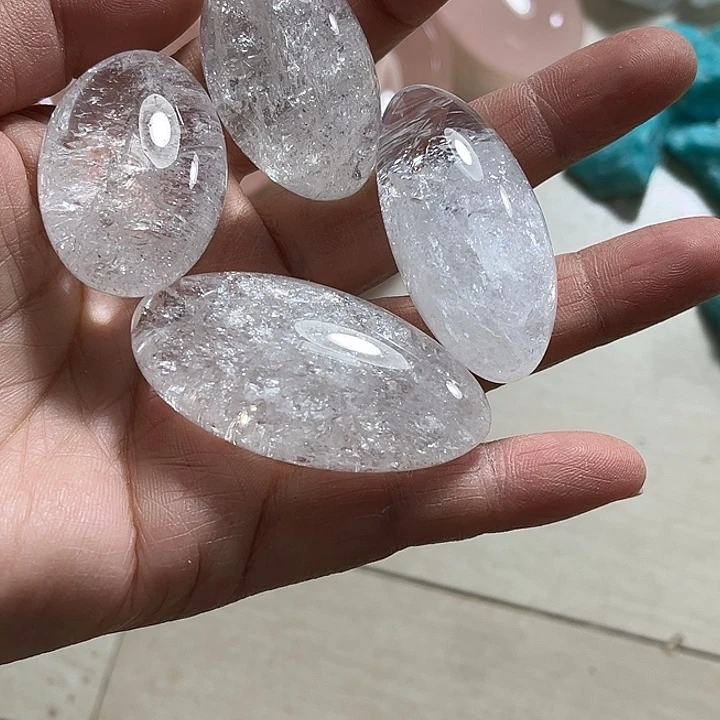 宇***a未镶嵌珠宝半成品水晶
