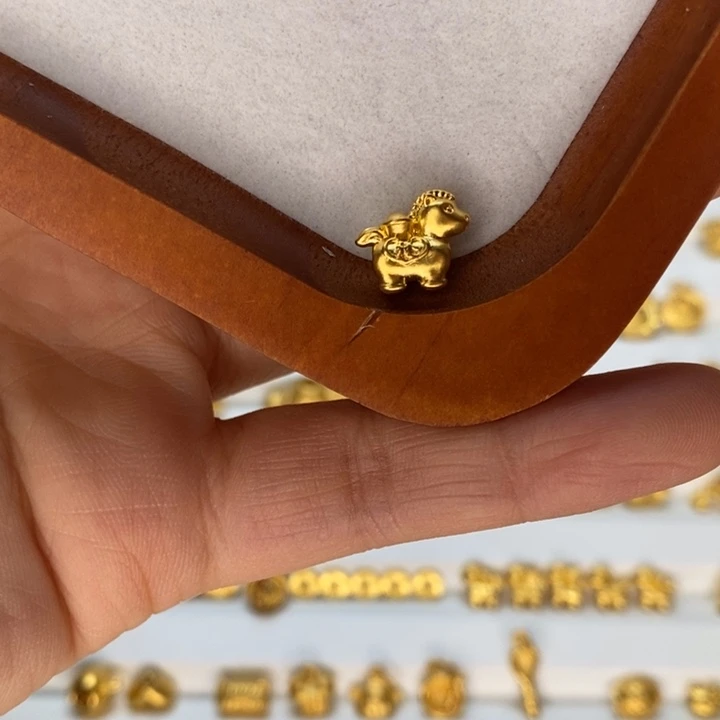 0.28克元宝马，编绳联系后台