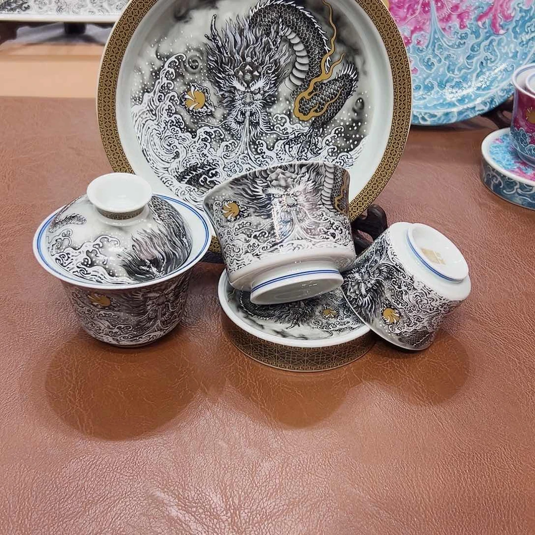 摆件景德镇陶瓷研究所从事生产