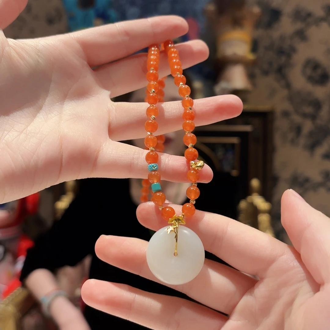 颈饰未镶嵌南红玛瑙