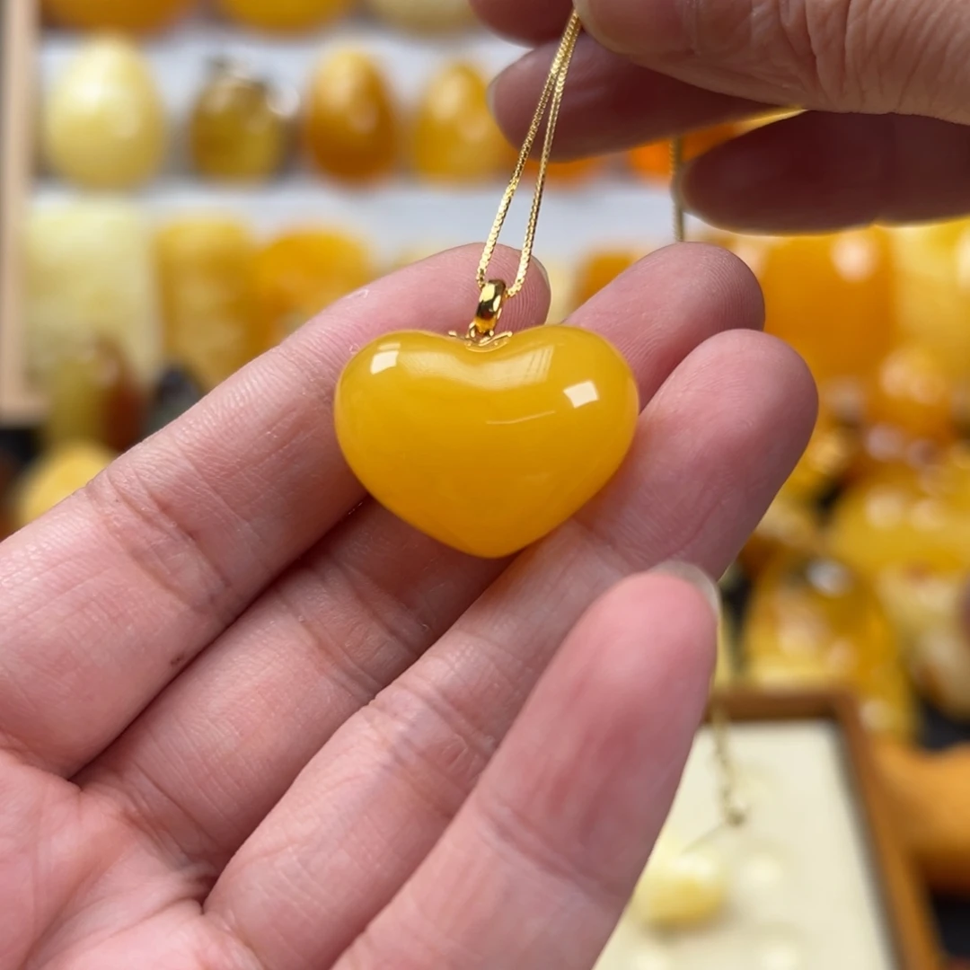 蜜蜡颈饰18K金镶嵌4克