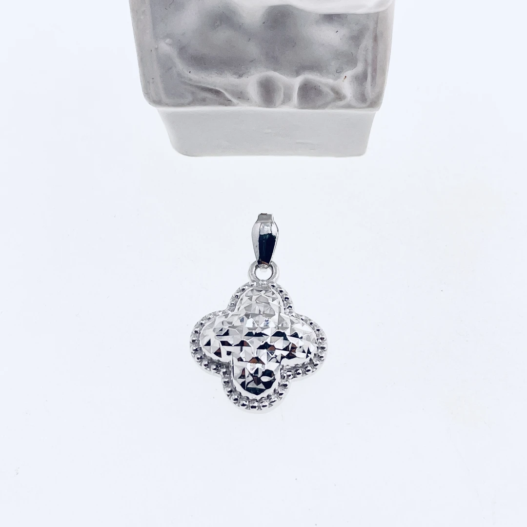 铂金Pt950钻石车花四叶草吊坠3.35克