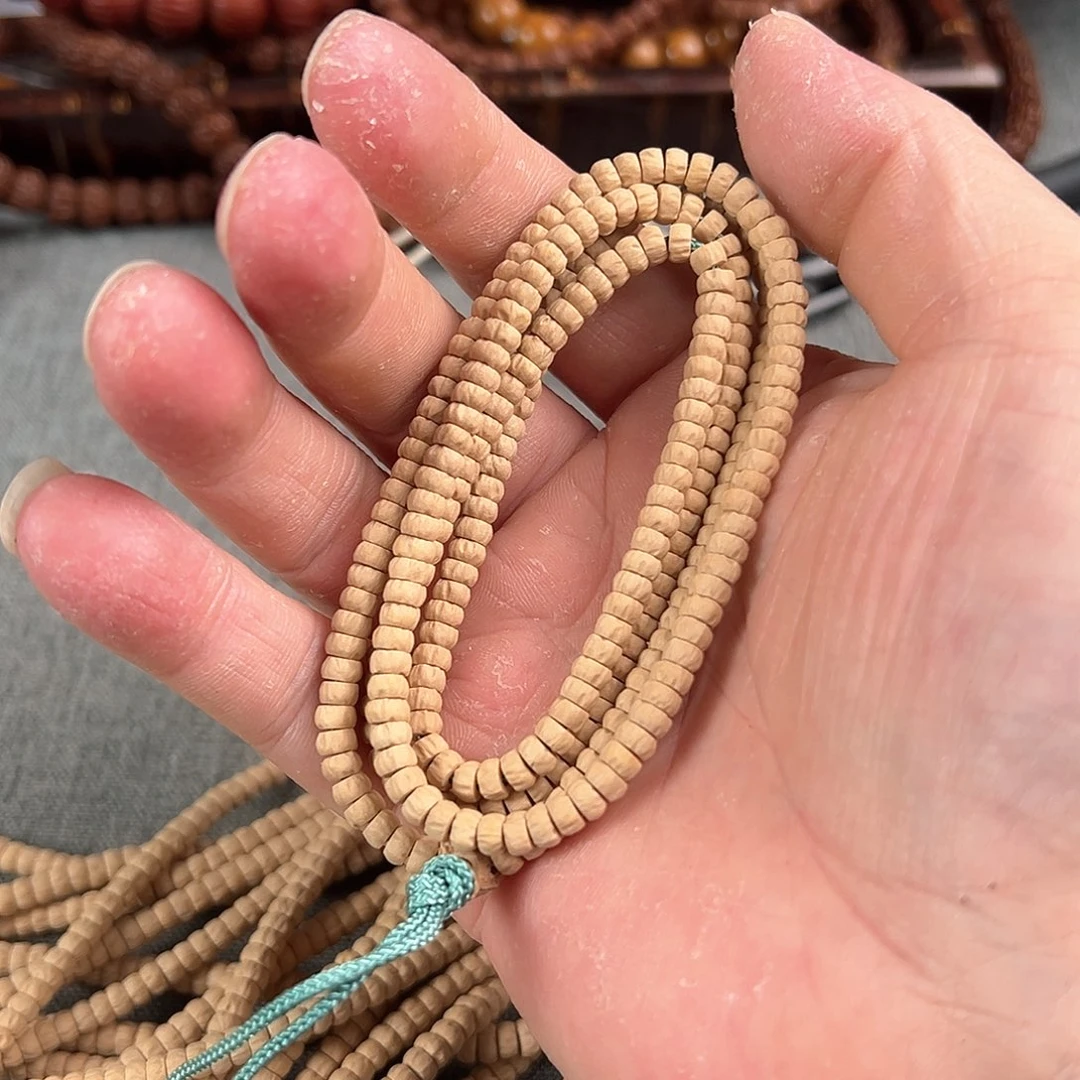 猴头核桃吊坠百香籽小药片