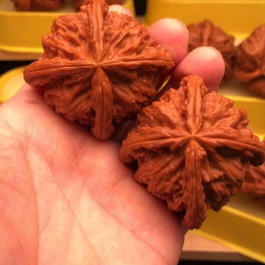 萧***张吊坠文玩核桃核桃