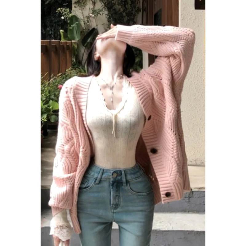 巨好看的韩系早秋穿搭粉色V领毛衣开衫女秋冬慵懒风针织外套上衣