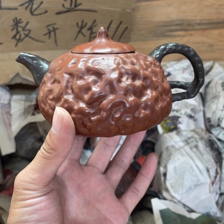 茶壶紫砂老厂紫砂壶一件。