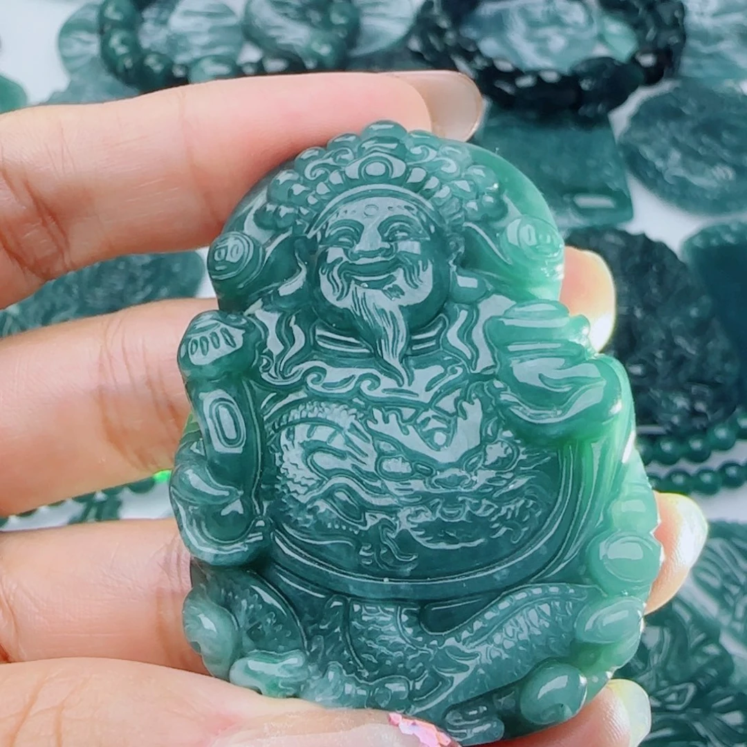 颈饰未镶嵌翡翠多样性发货天然的A货翡翠