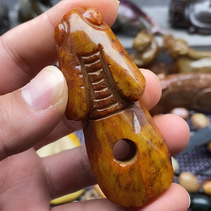 未镶嵌蛇纹石玉颈饰