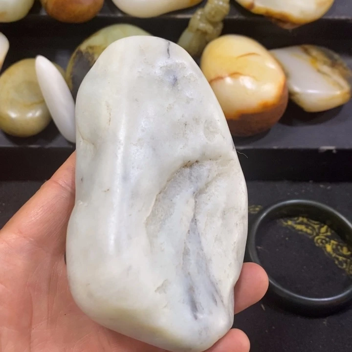 和田玉（糖玉）未镶嵌挂件