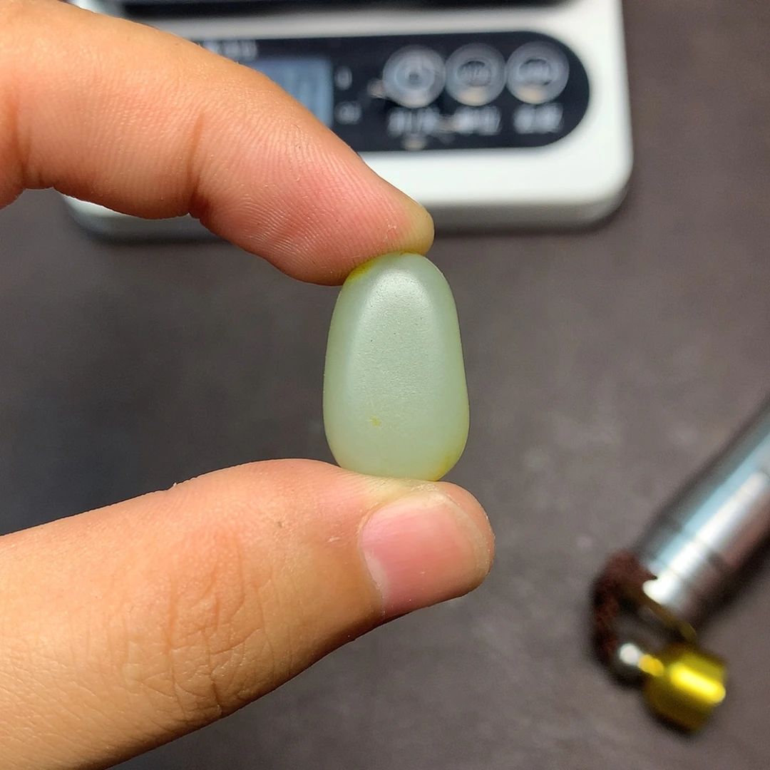 和田玉（糖玉）未镶嵌挂件