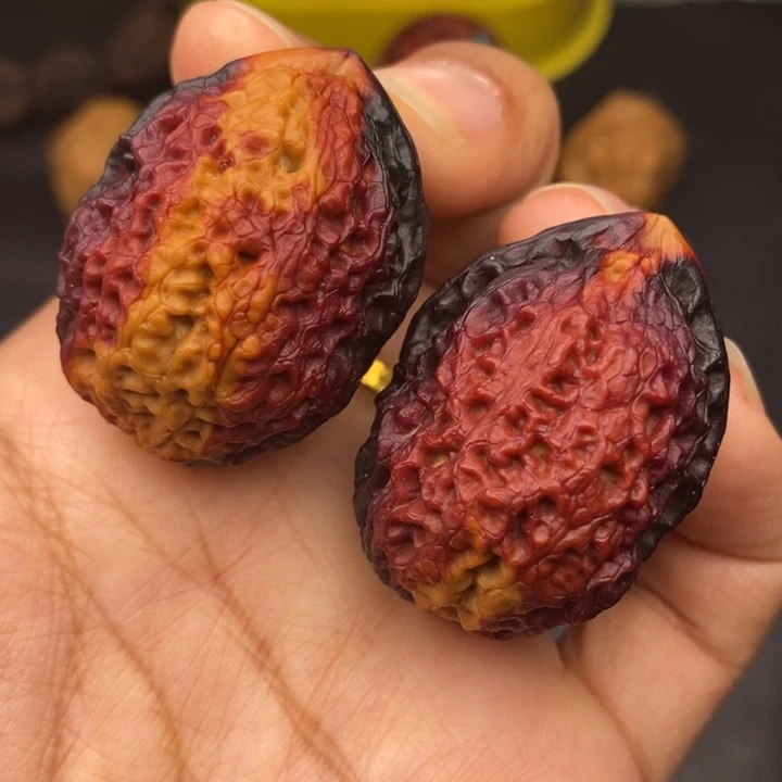 文玩核桃吊坠35尺铁罗汉