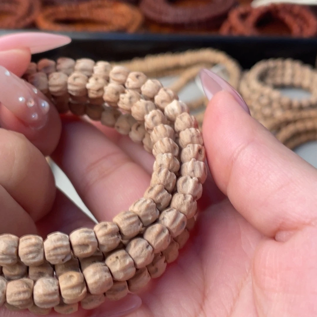 ****。柏香籽/百香籽吊坠