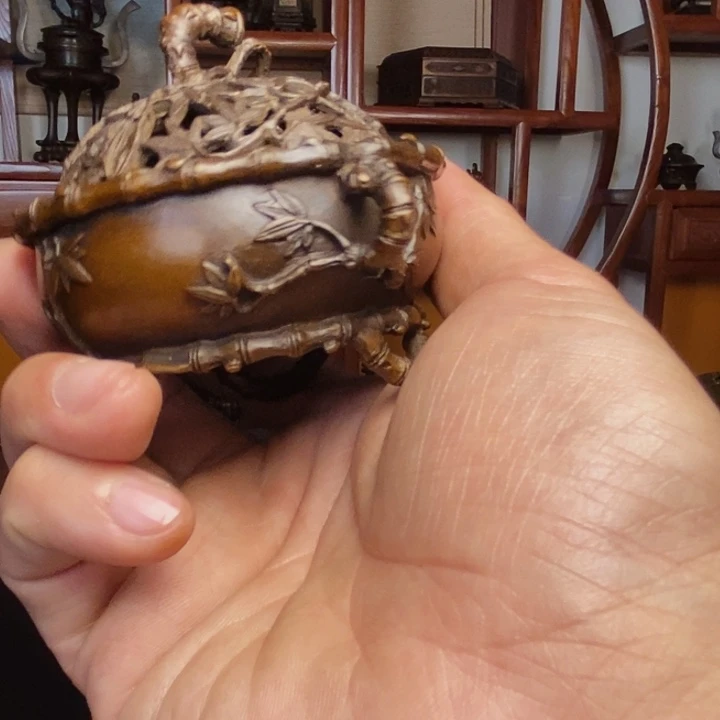 金属铜炉厂区位于江苏苏州