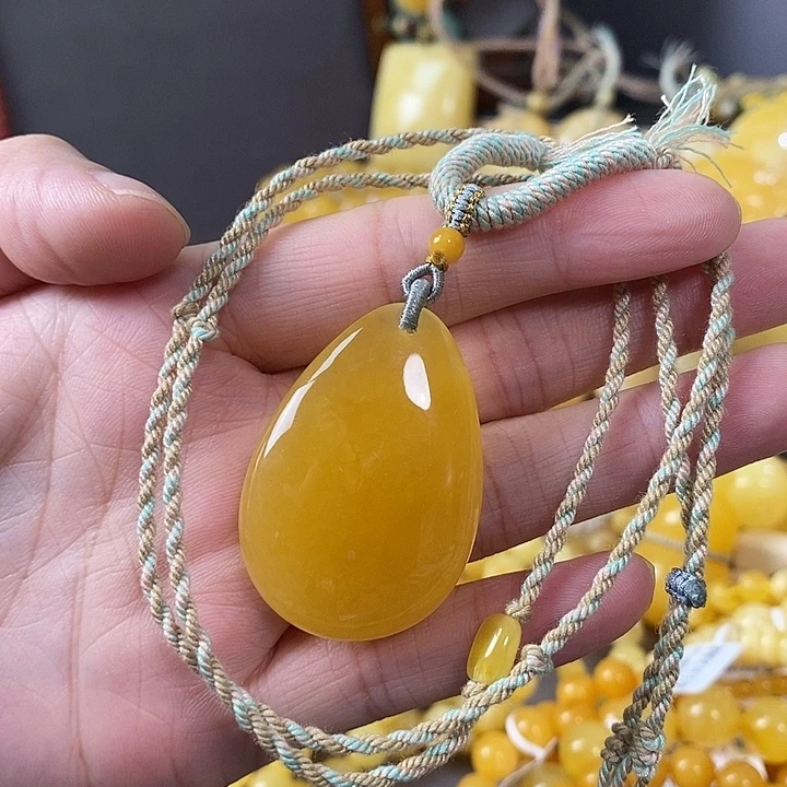 琥珀未镶嵌裸石水滴