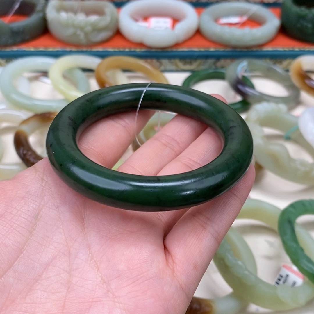和田玉手镯未镶嵌乐****乐55