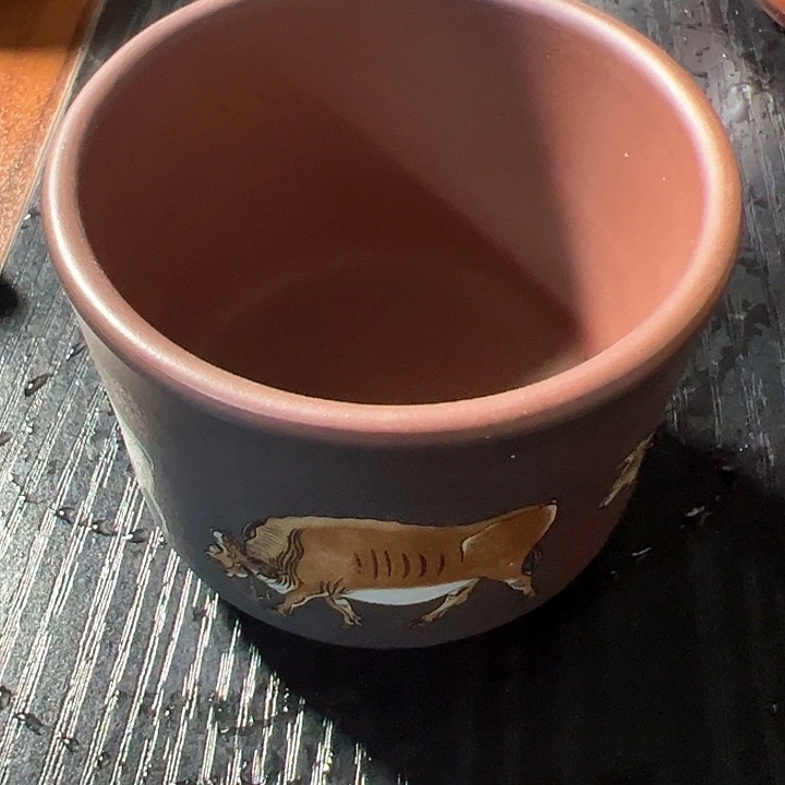 紫砂茶壶以***刘手工制作