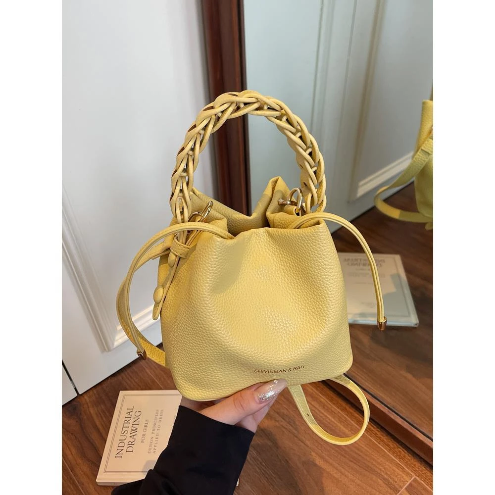 法式小众手提小拎包女2025夏季新款时尚精致单肩水桶包通勤斜挎包