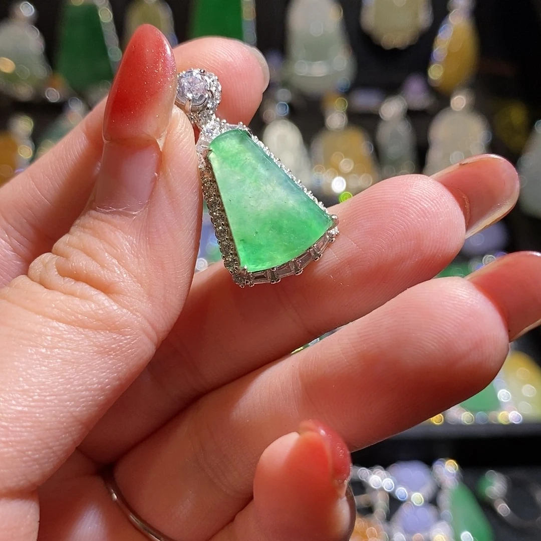 颈饰银S925镶嵌翡翠天然翡翠