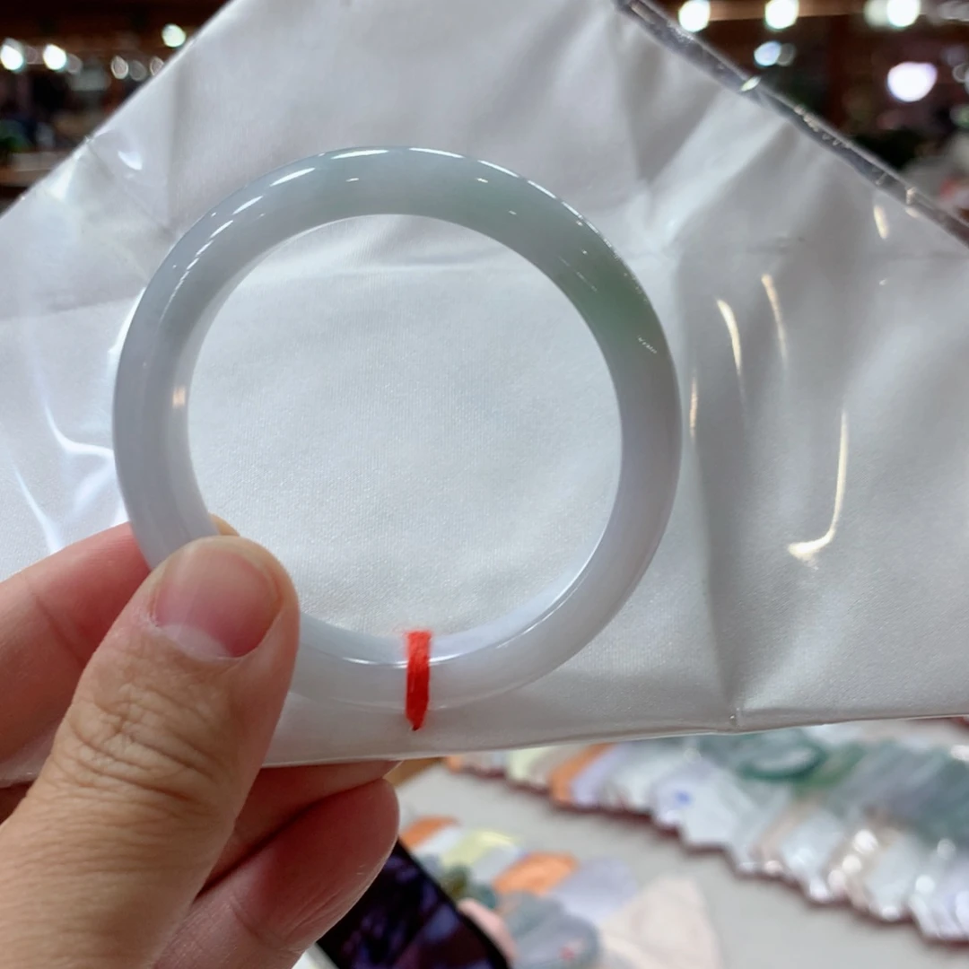 翡翠手镯未镶嵌买断