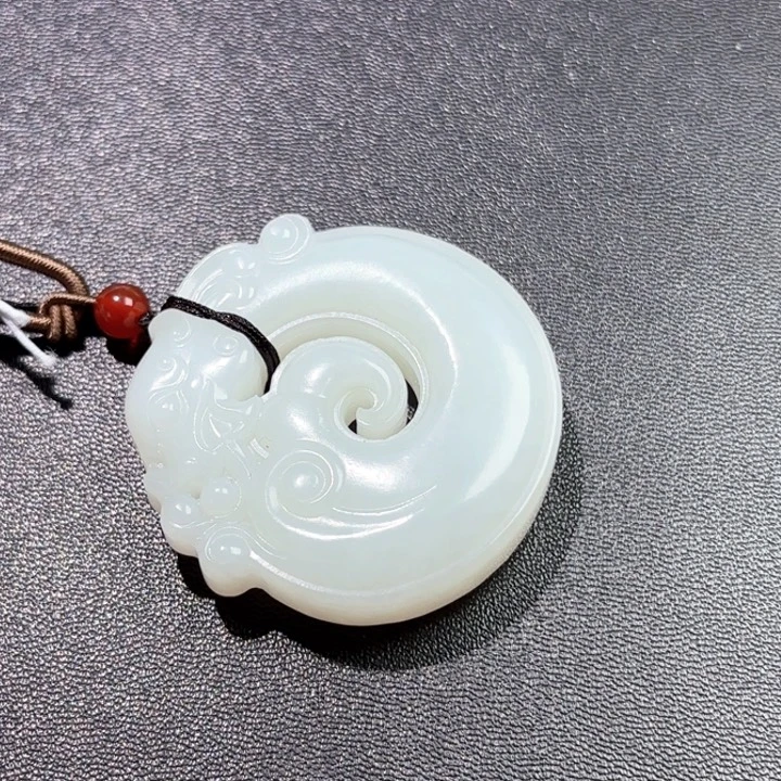 酚***r和田玉未镶嵌挂件