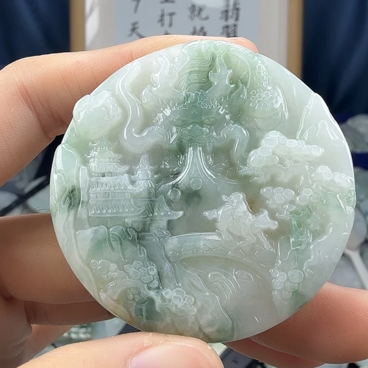 翡翠未镶嵌颈饰翡翠