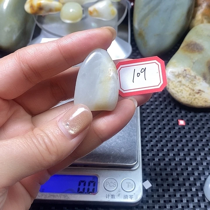 和田玉未镶嵌珠宝奇石109