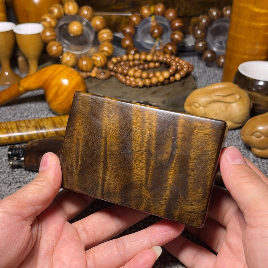 金丝楠粗烟盒特价