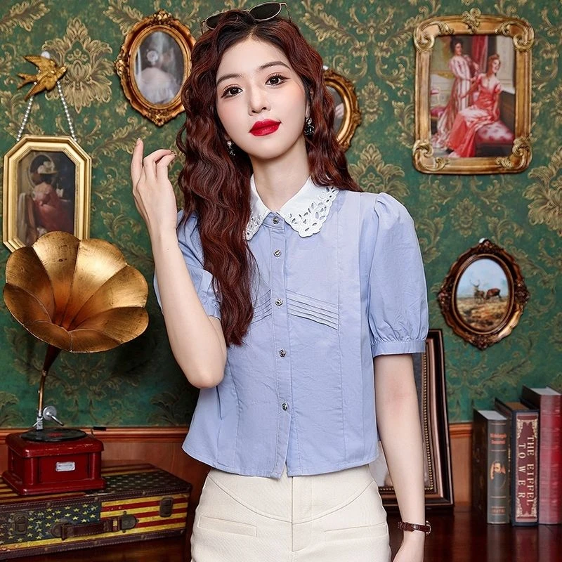 蕾丝翻领撞色衬衫女2025夏季新款法式复古衬衣泡泡袖设计感上衣