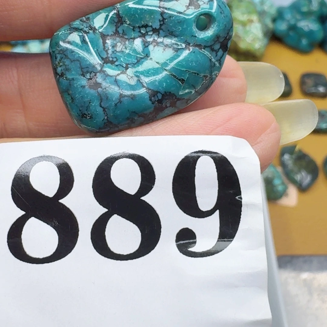 未镶嵌随型微瑕玛瑙/玉髓D***?