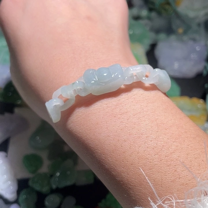 颈饰未镶嵌翡翠天