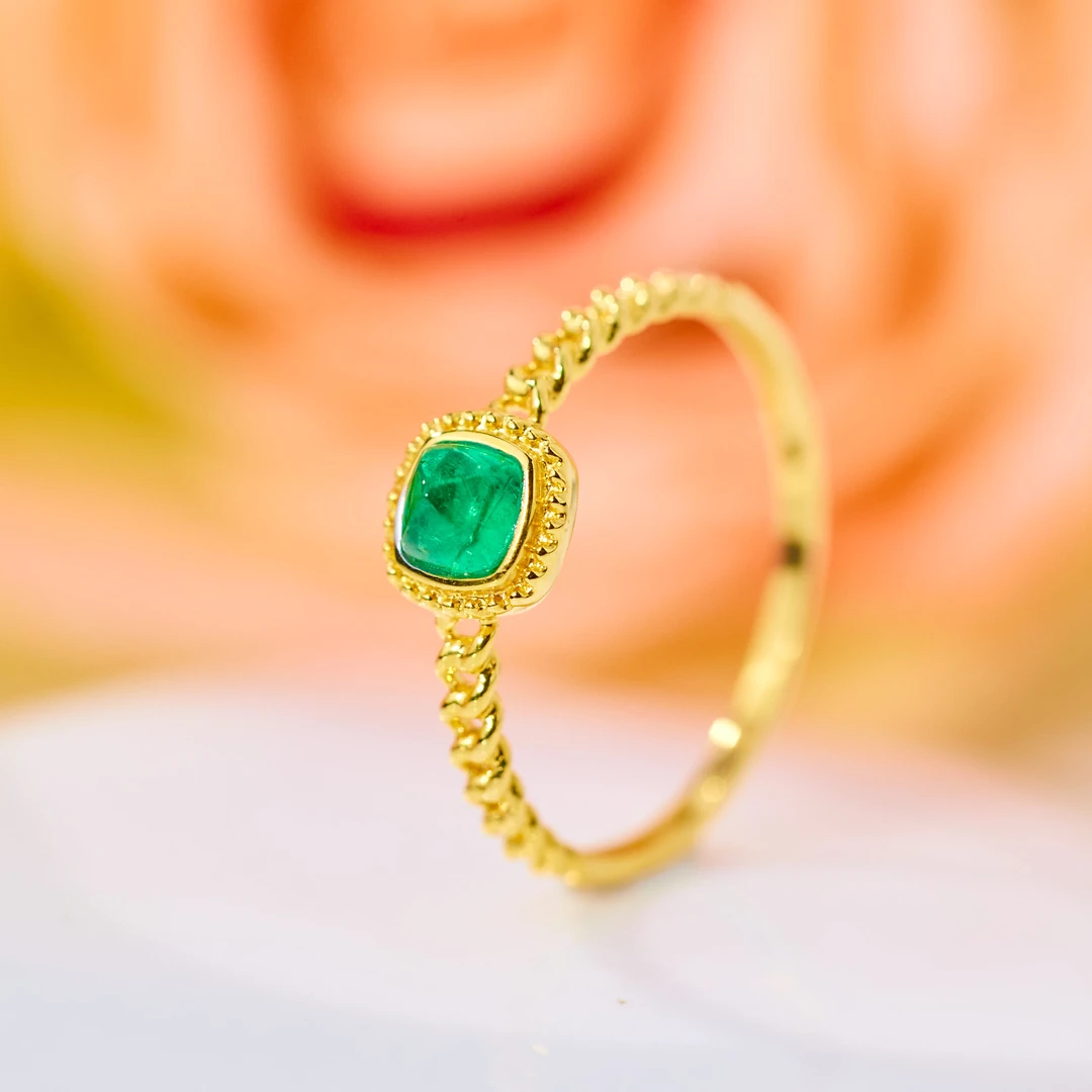 非遗好物分享【玉峰珠宝】青柠*祖母绿戒指*18K金镶嵌U7441