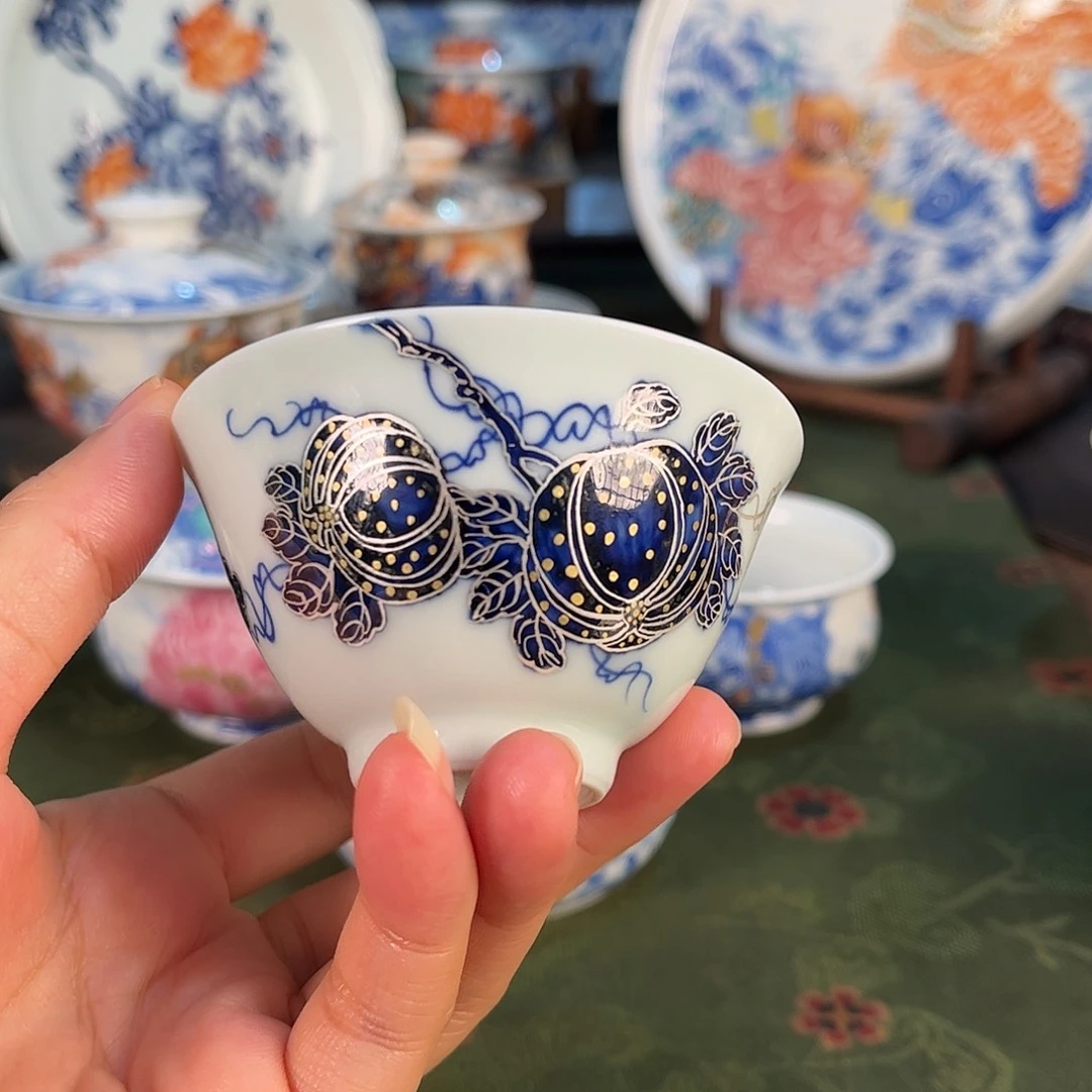 手绘青花描金银南瓜杯