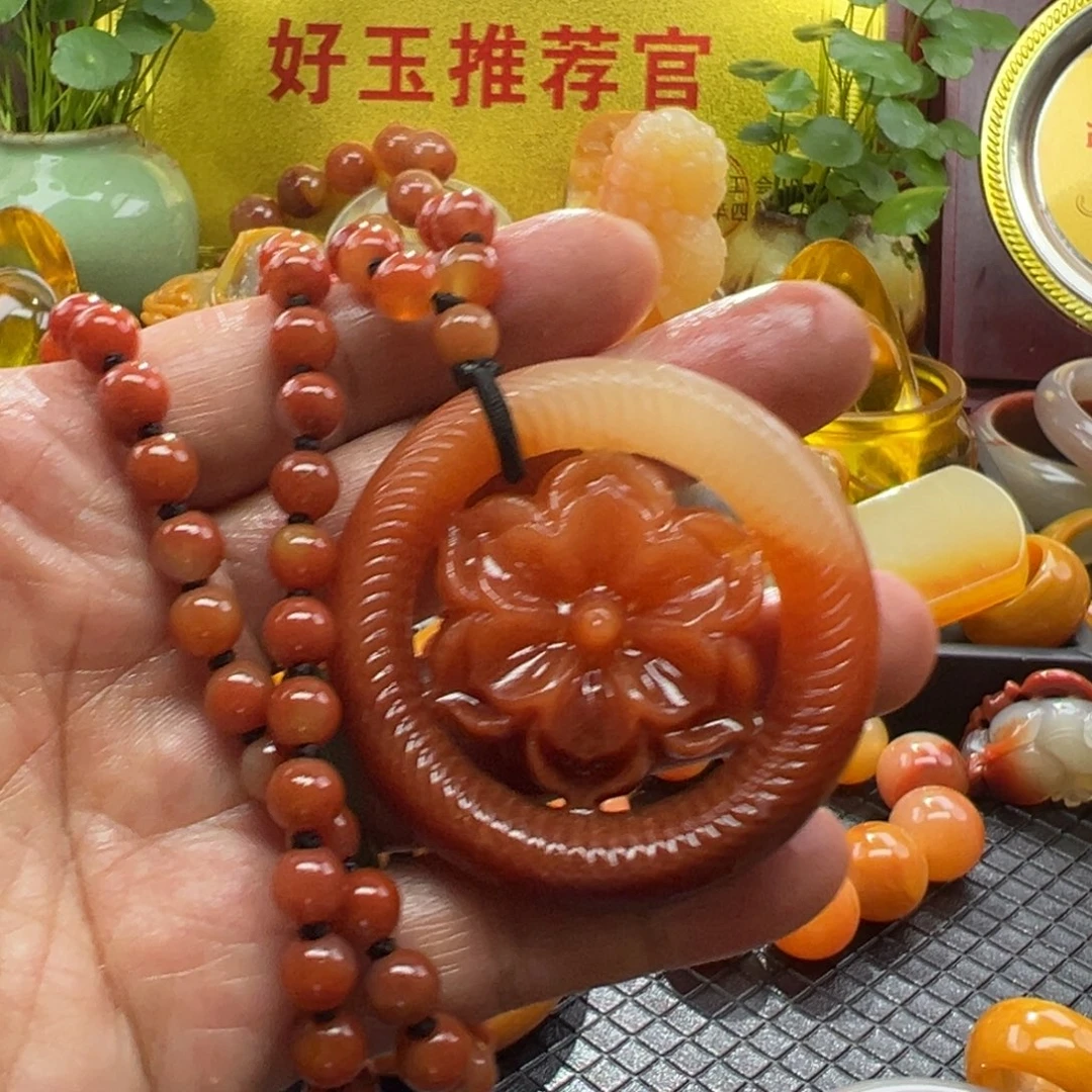 石英质玉未镶嵌颈饰