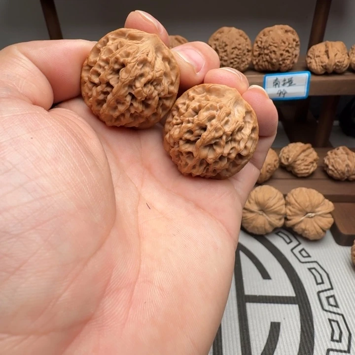 把件文玩核桃秦闷